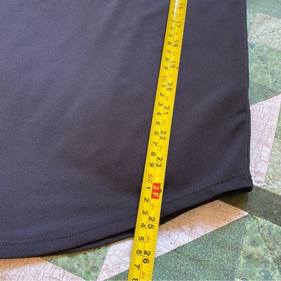 BABATON Scoop Neck Tops Size Med Black Stretch Office Career Lightweight‎ - Picture 9 of 9